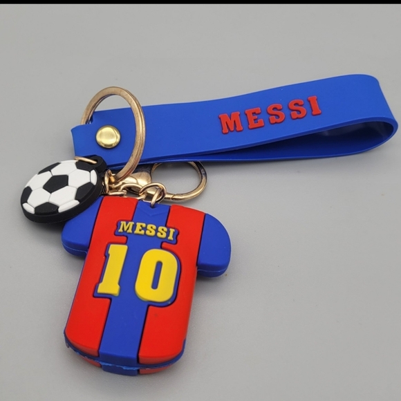 Messi 3D Soccer Jersey Keychain with Carrying Strap - Picture 3 of 6